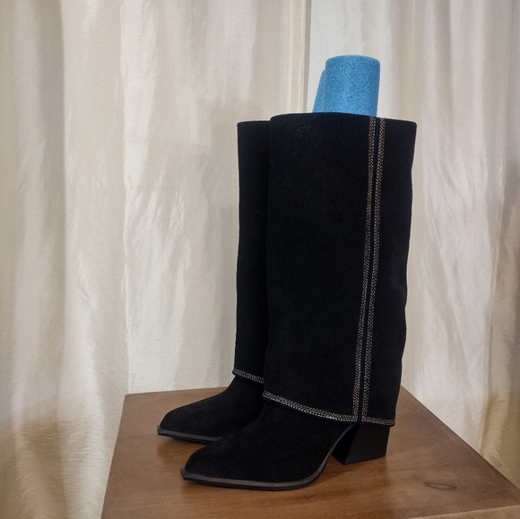 Nine West boots - Picture 2 of 4